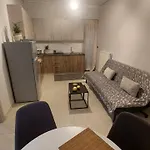 J & M Apartment *