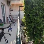 J & M Kalamata